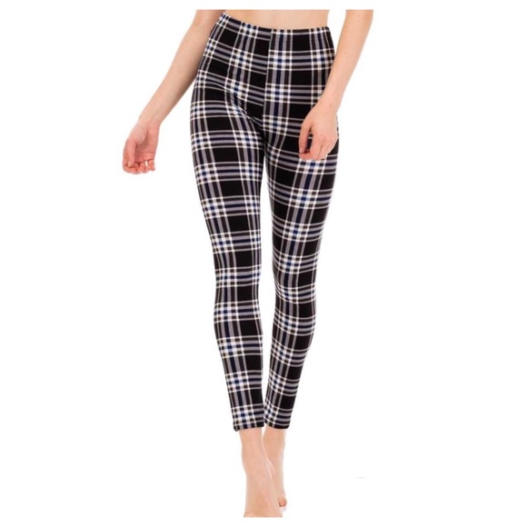 Last❗️Black, blue & white plaid high waist legging - Picture 2 of 4
